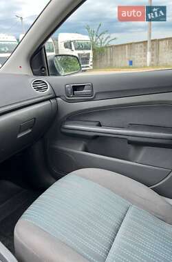 Хэтчбек Ford Focus 2007 в 