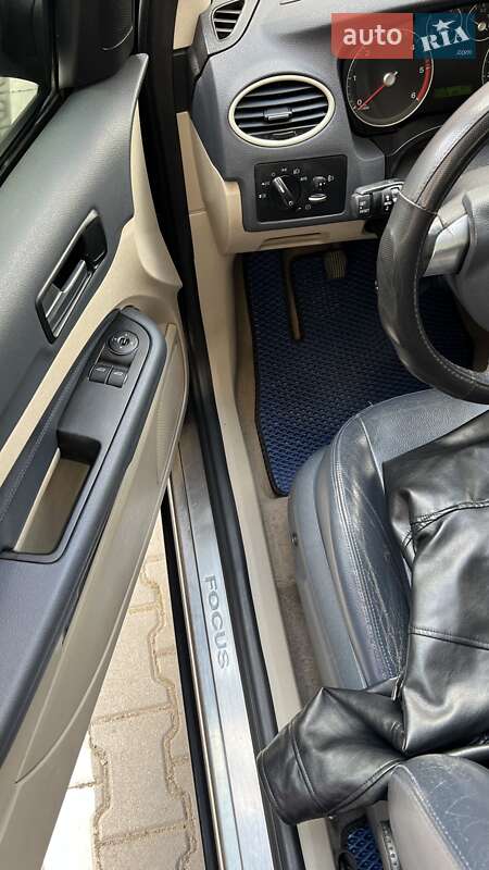 Хэтчбек Ford Focus 2005 в Хмельницком