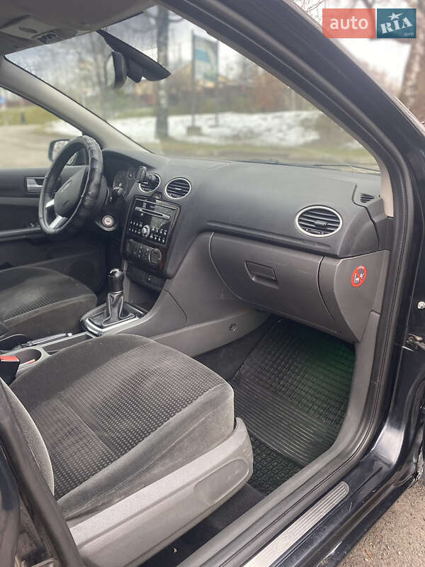 Седан Ford Focus 2006 в Золочеві