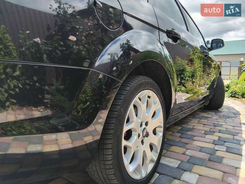 Универсал Ford Focus 2009 в Остроге