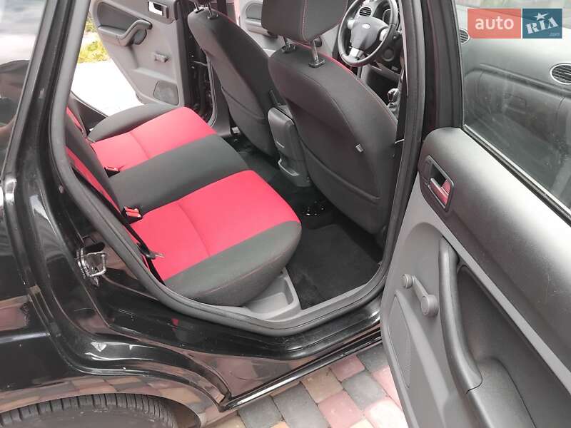 Универсал Ford Focus 2009 в Остроге