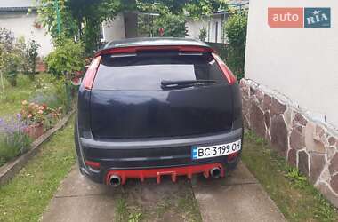 Хэтчбек Ford Focus 2007 в 
