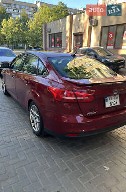 Седан Ford Focus 2015 в 