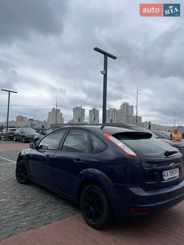 Хэтчбек Ford Focus 2011 в Киеве