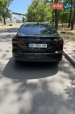Седан Ford Focus 2015 в 