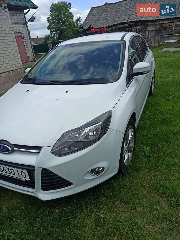Хэтчбек Ford Focus 2012 в Ровно