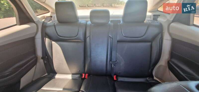 Седан Ford Focus 2012 в Южноукраинске