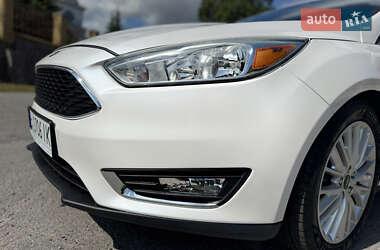 Хэтчбек Ford Focus 2018 в 