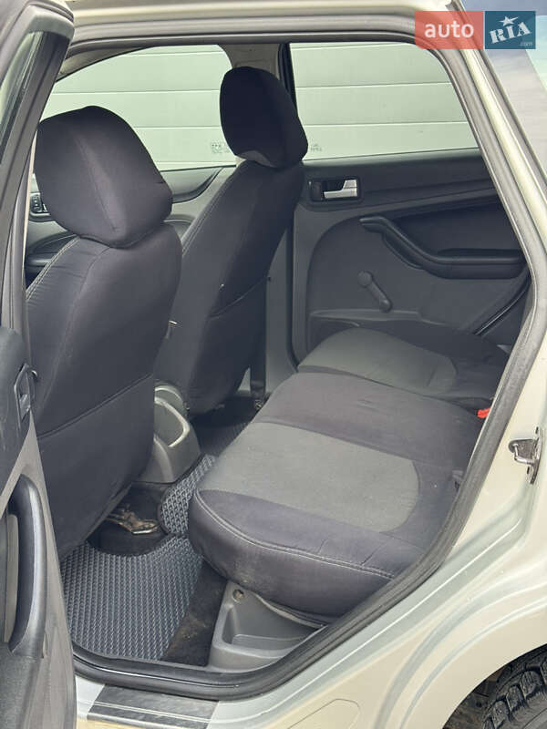 Универсал Ford Focus 2006 в Сумах