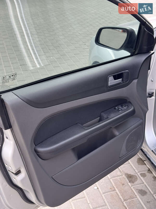 Универсал Ford Focus 2006 в Сумах