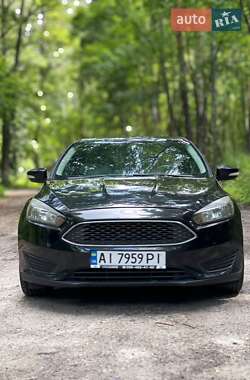 Седан Ford Focus 2015 в 