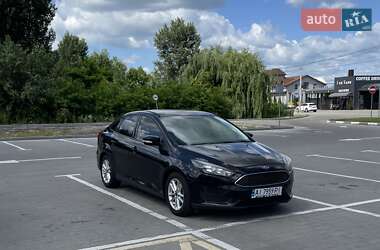 Седан Ford Focus 2015 в 