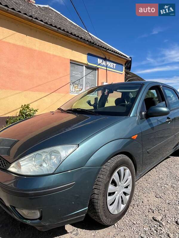 Седан Ford Focus 2002 в Ужгороде
