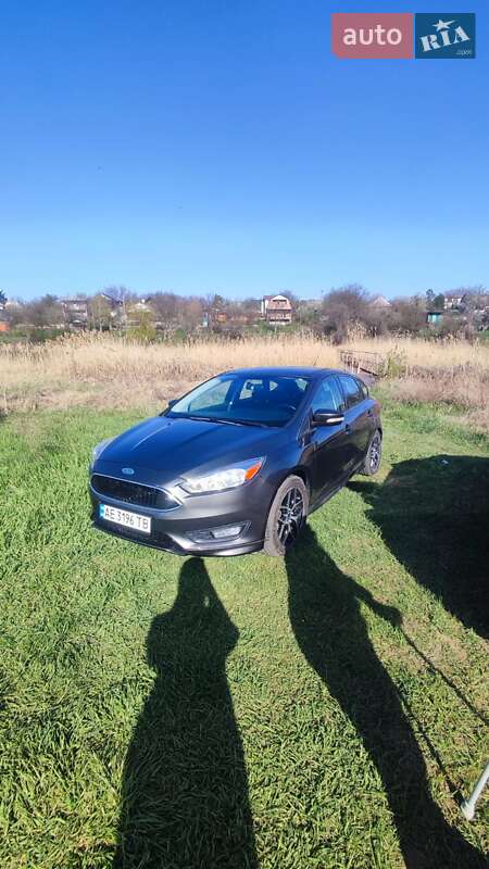 Хетчбек Ford Focus 2015 в Дніпрі
