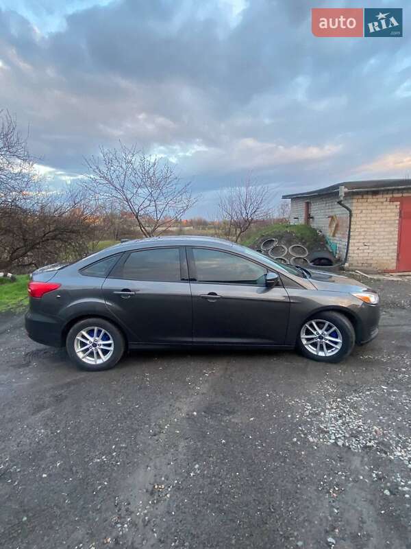 Седан Ford Focus 2015 в Тернівці