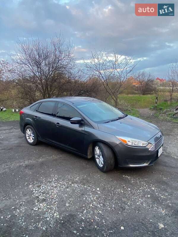 Седан Ford Focus 2015 в Тернівці