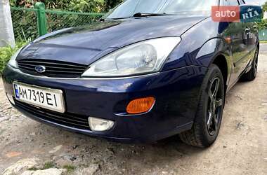 Седан Ford Focus 1999 в 