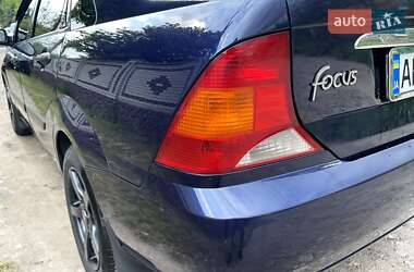 Седан Ford Focus 1999 в 