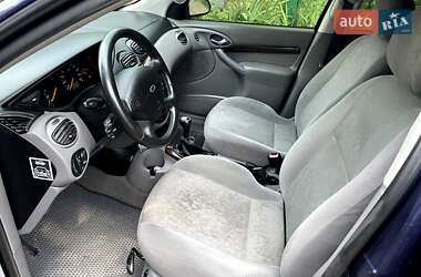 Седан Ford Focus 1999 в 