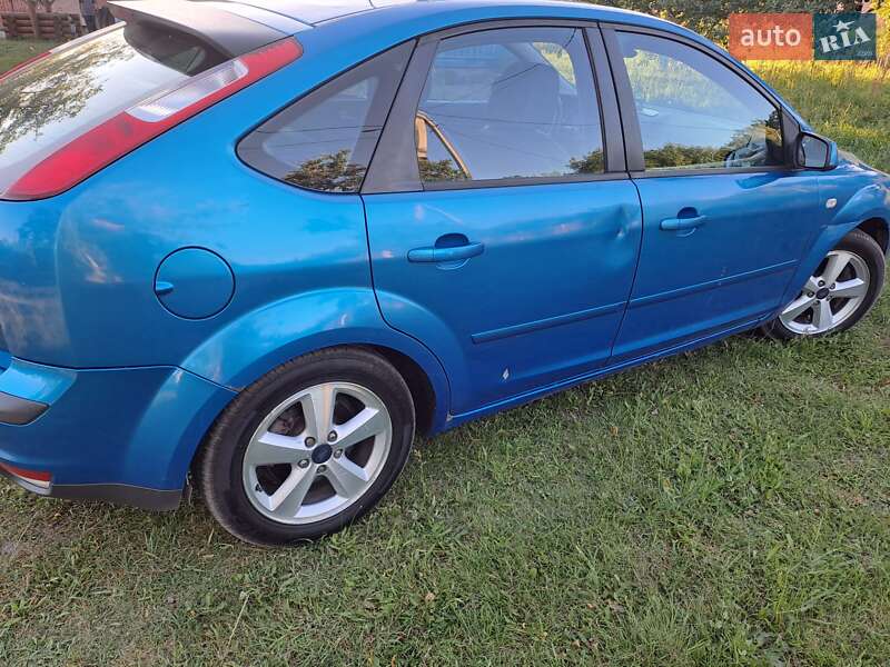 Хетчбек Ford Focus 2004 в Луцьку