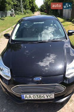 Хэтчбек Ford Focus 2013 в 