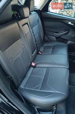Хэтчбек Ford Focus 2015 в 