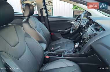 Хэтчбек Ford Focus 2015 в 