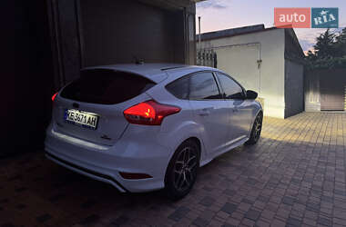 Хэтчбек Ford Focus 2015 в 