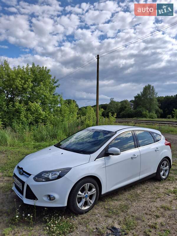 Хэтчбек Ford Focus 2013 в Чернигове