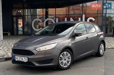 Хэтчбек Ford Focus 2015 в Киеве