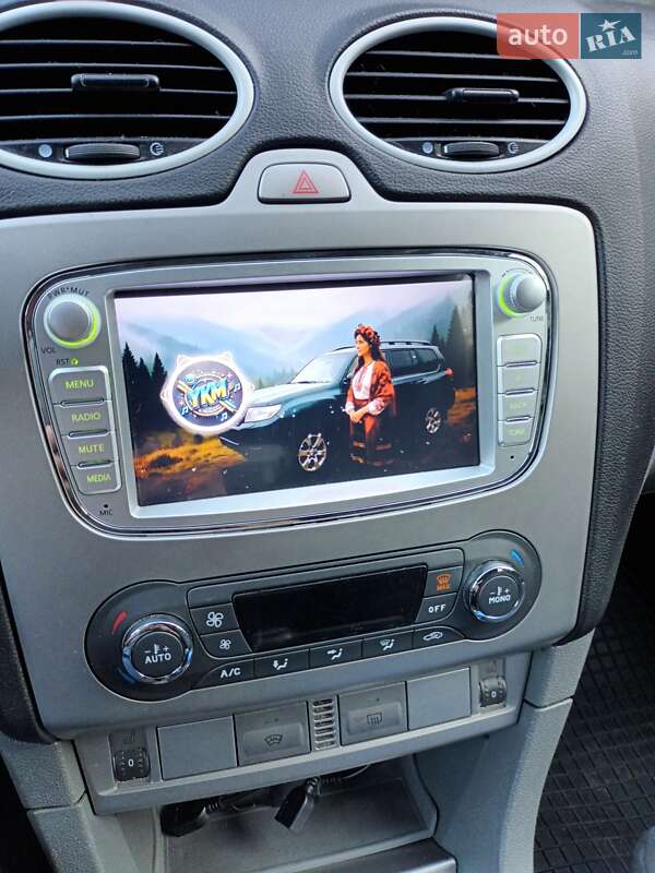 Универсал Ford Focus 2010 в Обухове