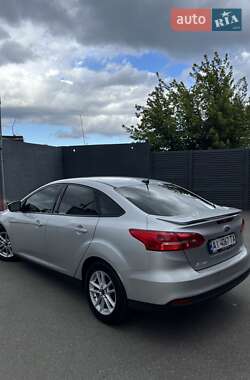 Седан Ford Focus 2017 в 