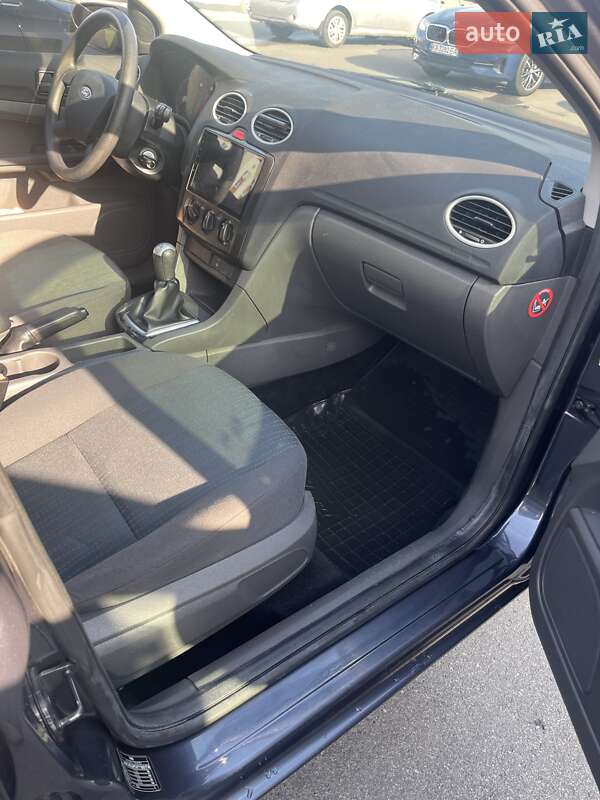 Седан Ford Focus 2007 в Киеве