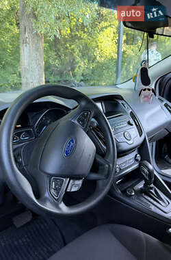 Седан Ford Focus 2016 в 