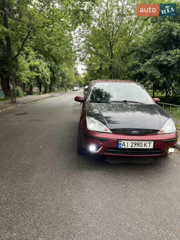 Седан Ford Focus 2003 в Киеве