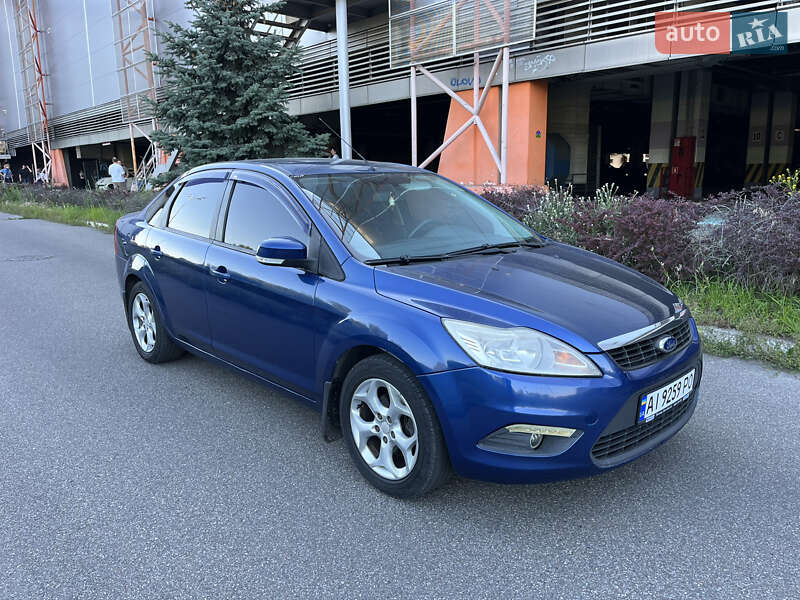 Седан Ford Focus 2008 в Киеве