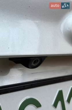 Хэтчбек Ford Focus 2013 в 