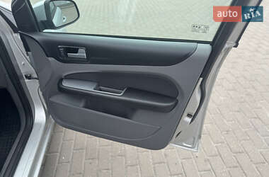 Универсал Ford Focus 2010 в 