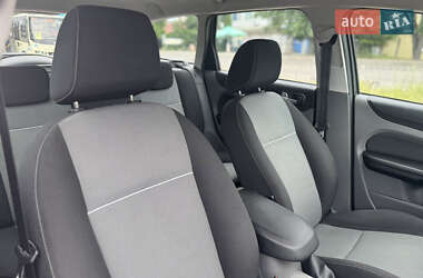 Универсал Ford Focus 2010 в 