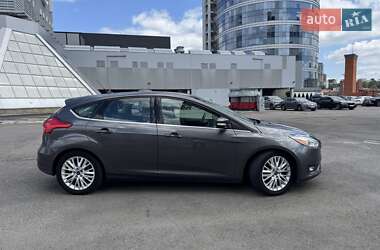 Хэтчбек Ford Focus 2015 в 