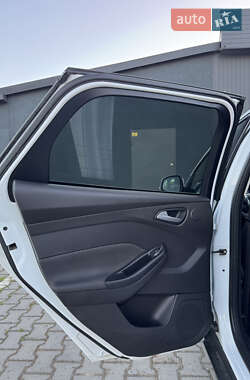Универсал Ford Focus 2013 в 