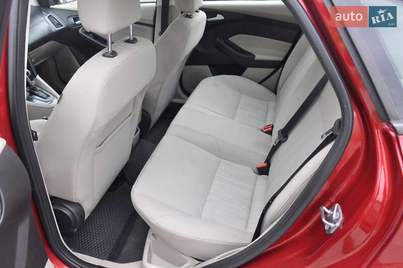 Седан Ford Focus 2016 в Львове