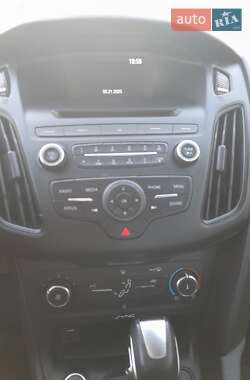 Седан Ford Focus 2016 в 