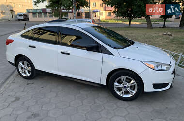 Седан Ford Focus 2015 в 