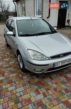 Хэтчбек Ford Focus 2004 в 