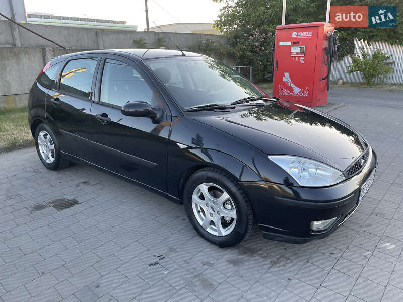 Хэтчбек Ford Focus 2003 в Стрые