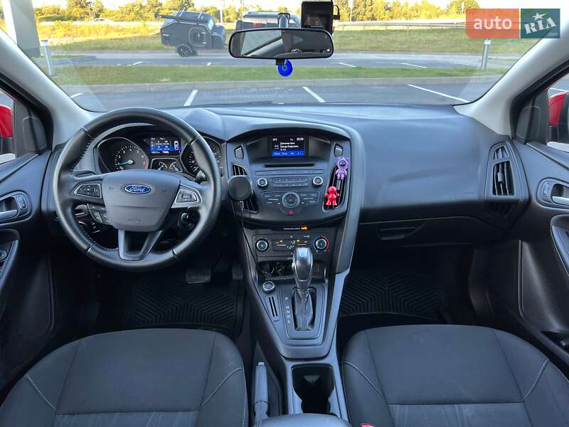 Седан Ford Focus 2015 в Львове