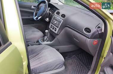 Хэтчбек Ford Focus 2006 в 