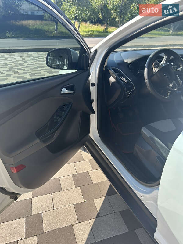 Седан Ford Focus 2011 в Нежине
