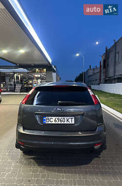 Хэтчбек Ford Focus 2005 в 